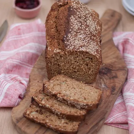 The To The West 3* Connemara