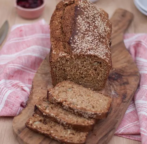 The To The West 3* Connemara