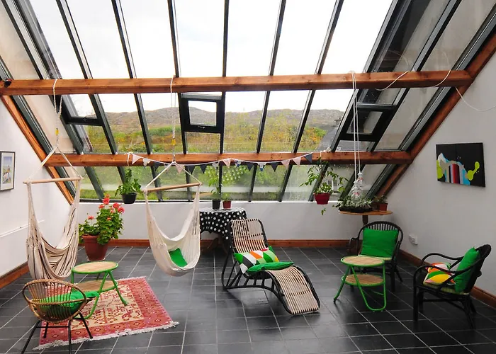 מלון The To The West 3*