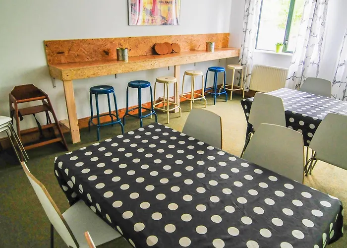 מלון The To The West 3*